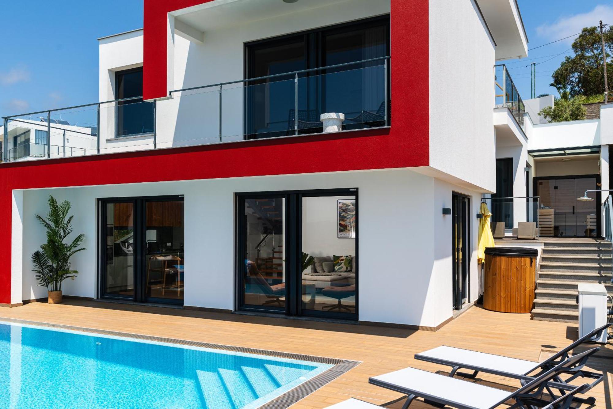 Valley View-villa With Heated Pool And Sauna